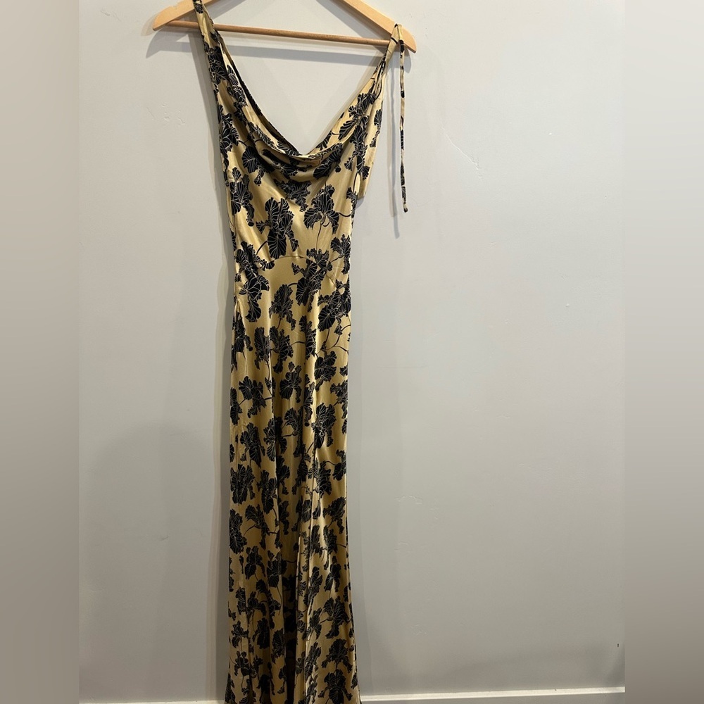 De La Vali Columbia Gown - Picture 5 of 7